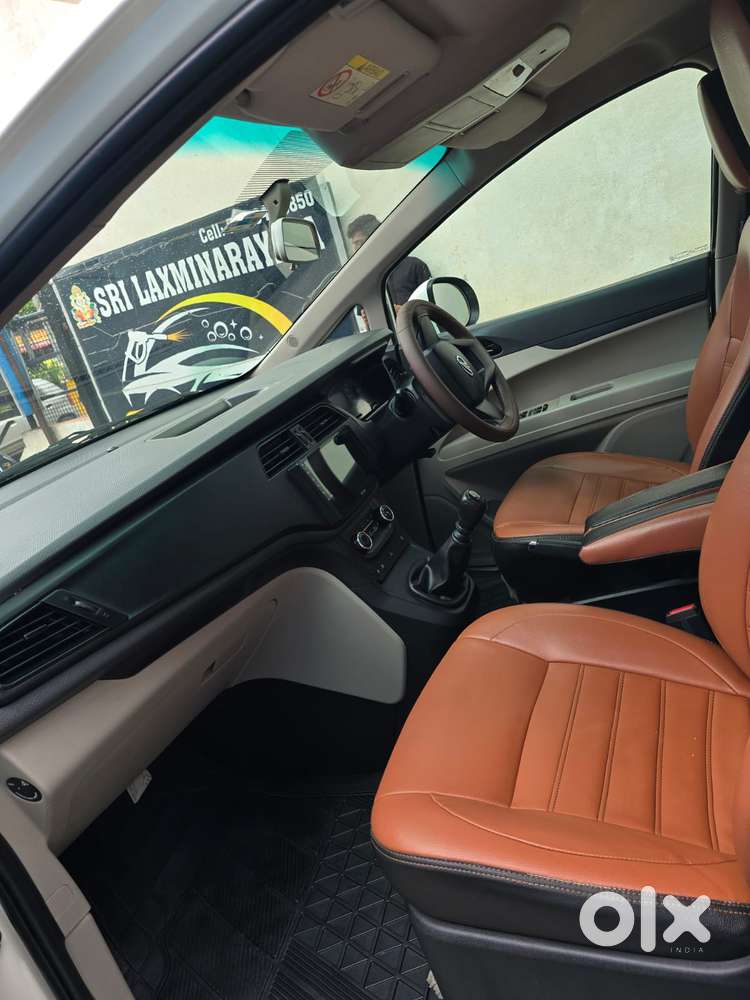 Mahindra Marazzo M2 8str, 2023, Diesel