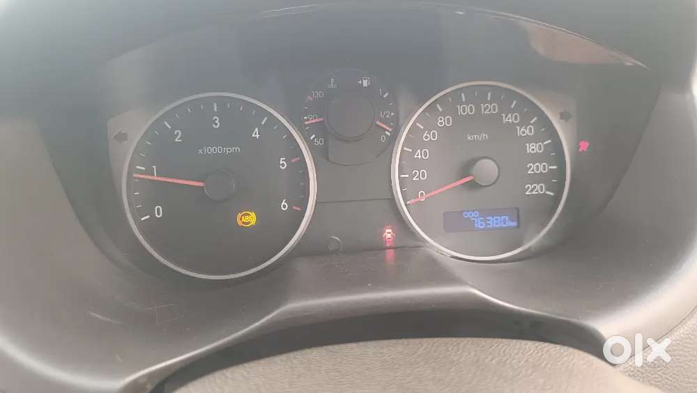 I 20  Asta, Diesel  Black Colour