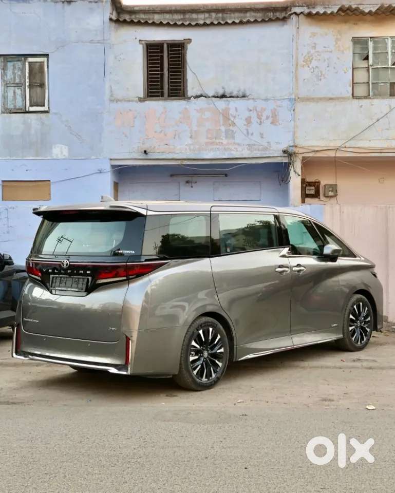 Toyota Vellfire Vip &ndash; Executive Lounge, 2026, Petrol