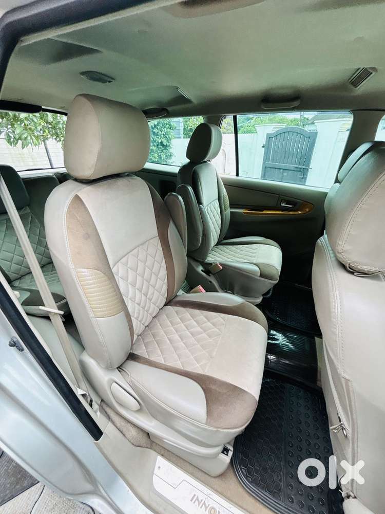 Toyota Innova 2.5 V 7 Str, 2011, Diesel