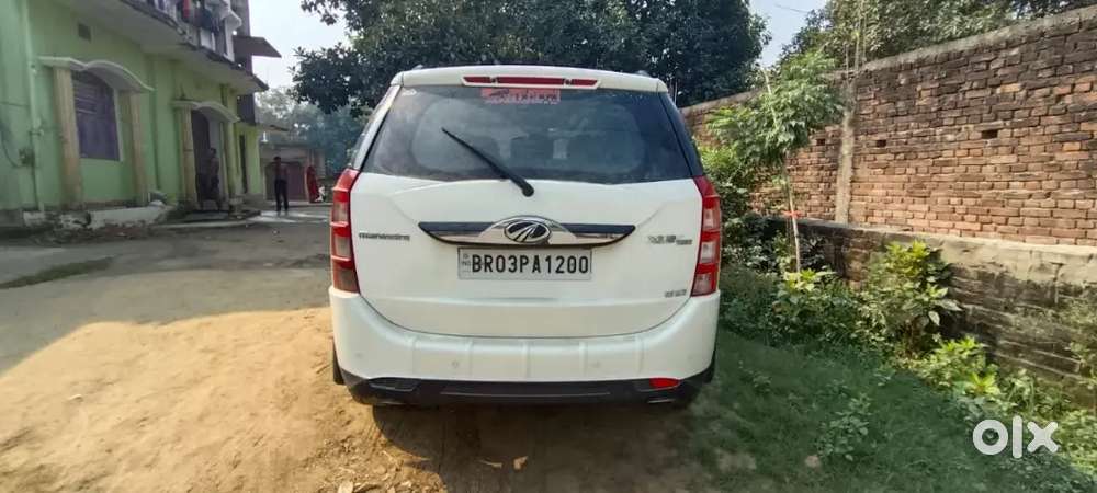 Mahindra Xuv500 2016 Diesel 130000 Km Driven