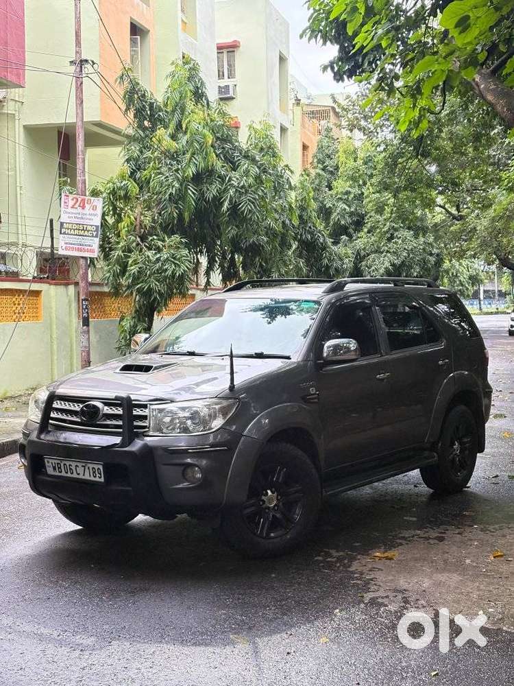 Toyota Fortuner 4x4 Mt, 2010, Diesel
