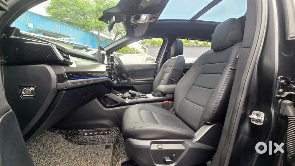 Tata Safari Accomplished X Plus 6 Str Stealth Edition At, 2025, Dies..