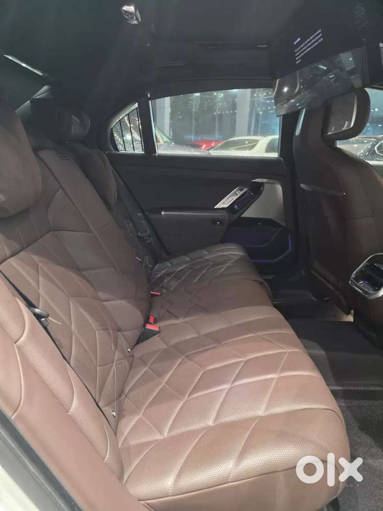 Bmw I7, 2023, Electric