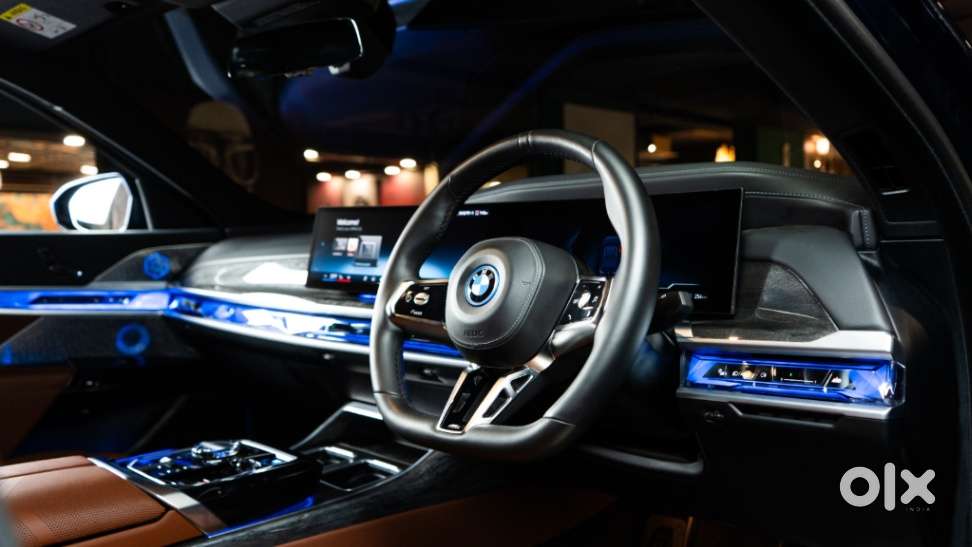 Bmw I7 Xdrive60, 2023, Electric