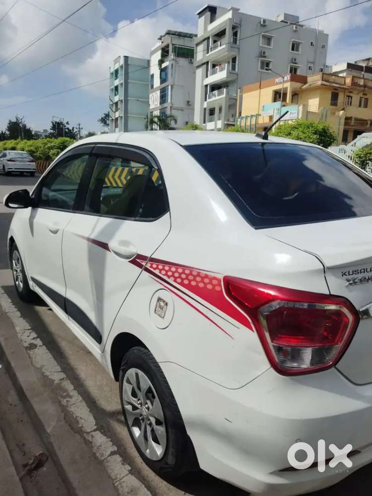 Hyundai Xcent 2016