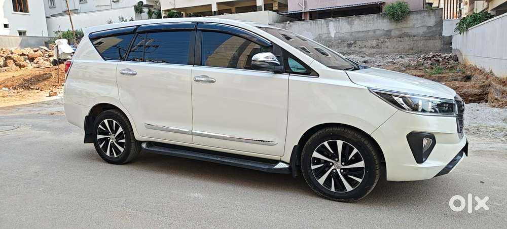 Toyota Innova Crysta 2.5z, 2022, Diesel