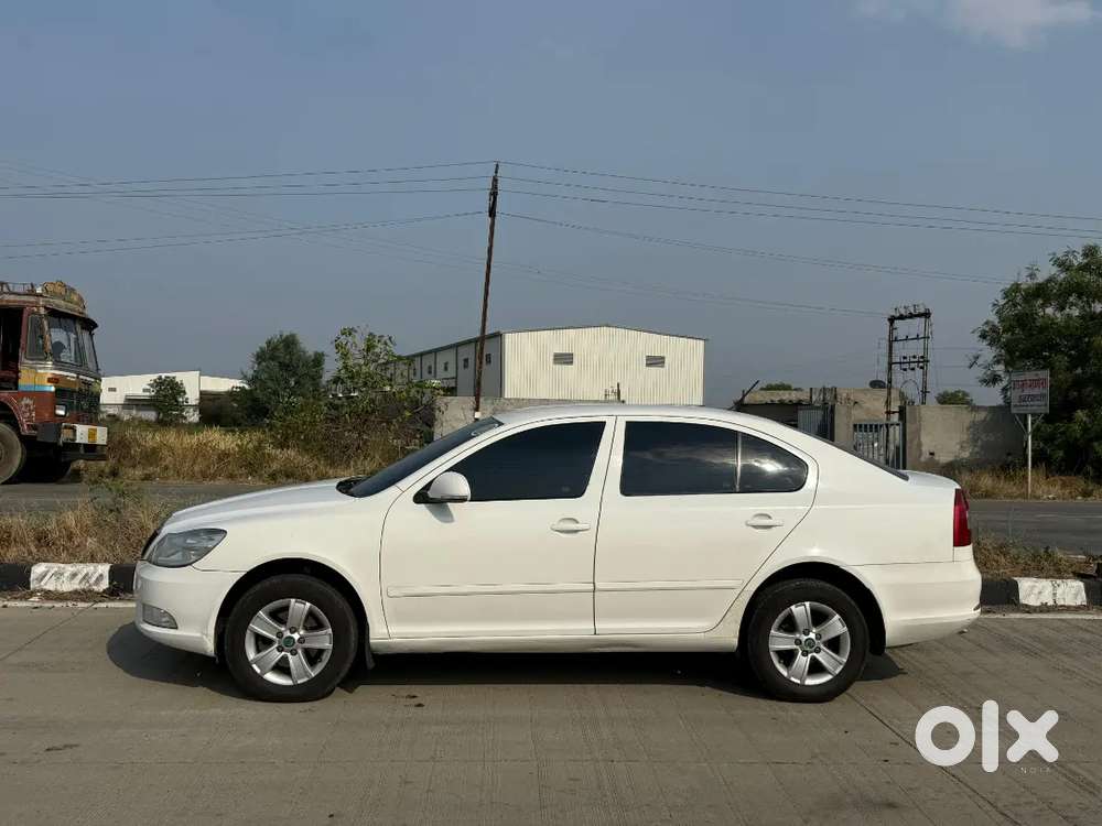Skoda Laura 2013 Diesel 98000 Km Driven