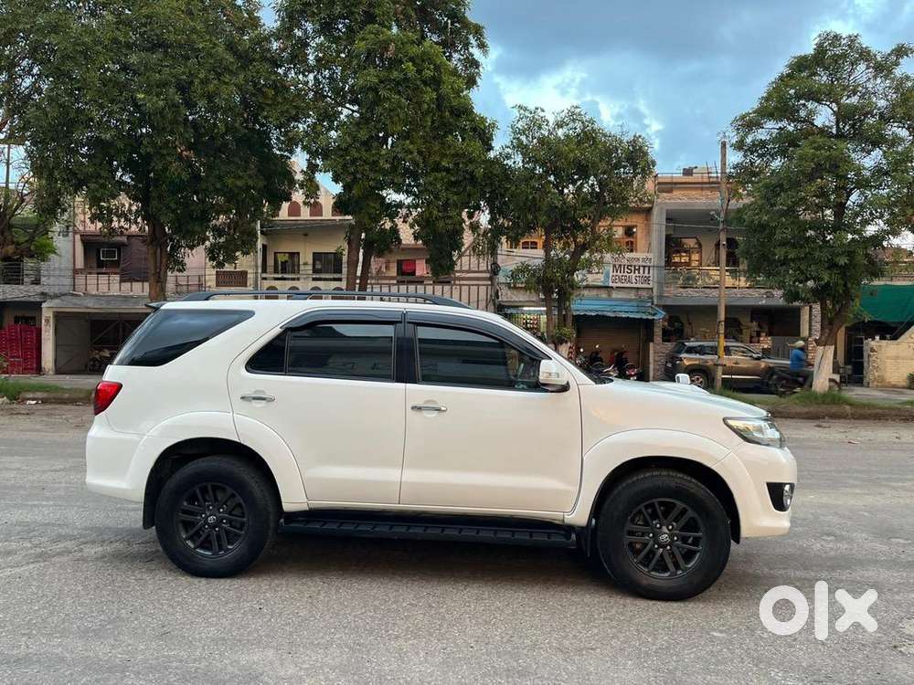 Toyota Fortuner 2016 Diesel 105000 Km Driven