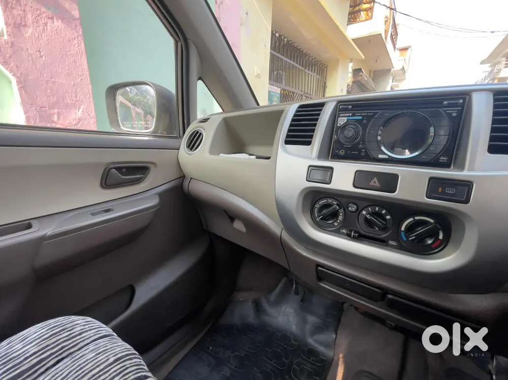 Maruti Suzuki Zen Estilo 2011