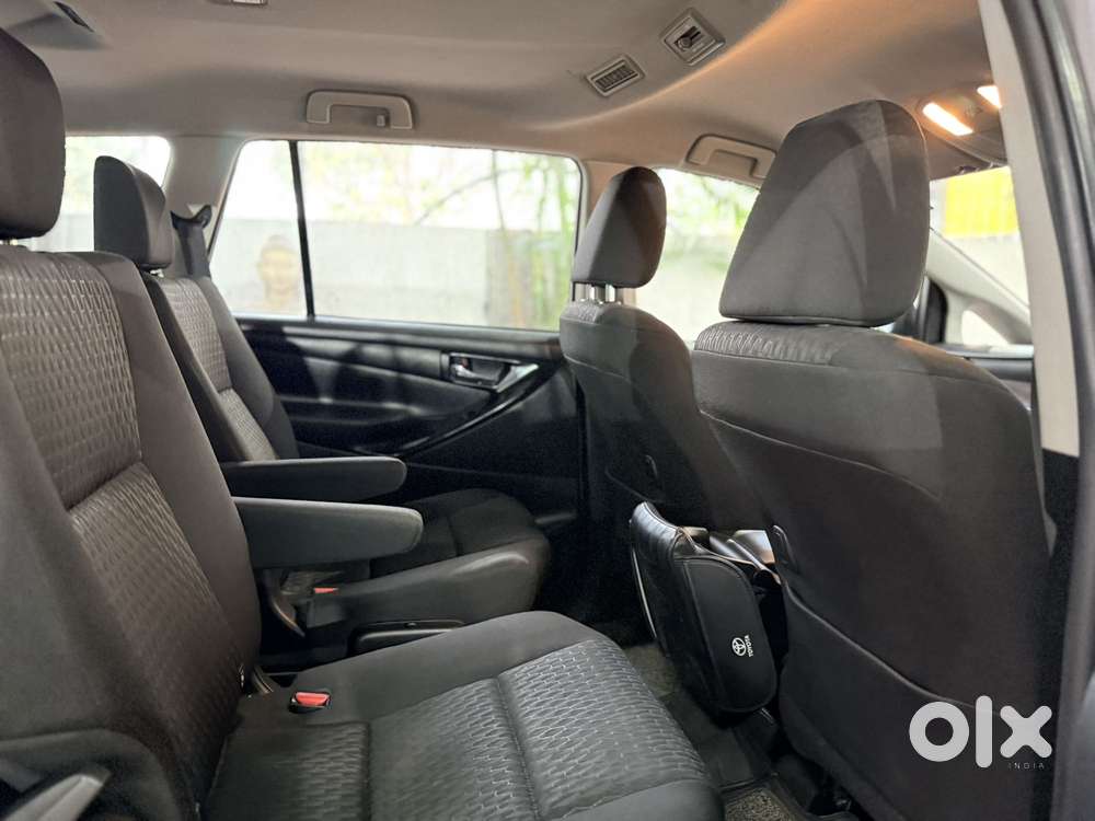 Toyota Innova Crysta 2.8 Gx At 7 Str, 2017, Diesel