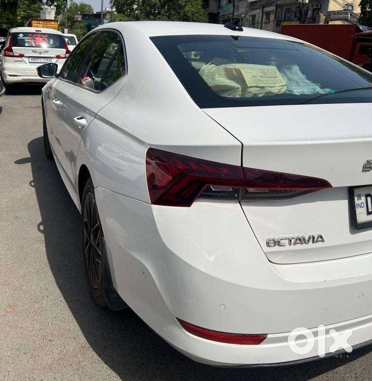Skoda Octavia 2.0 L K Tsi At, 2022, Petrol