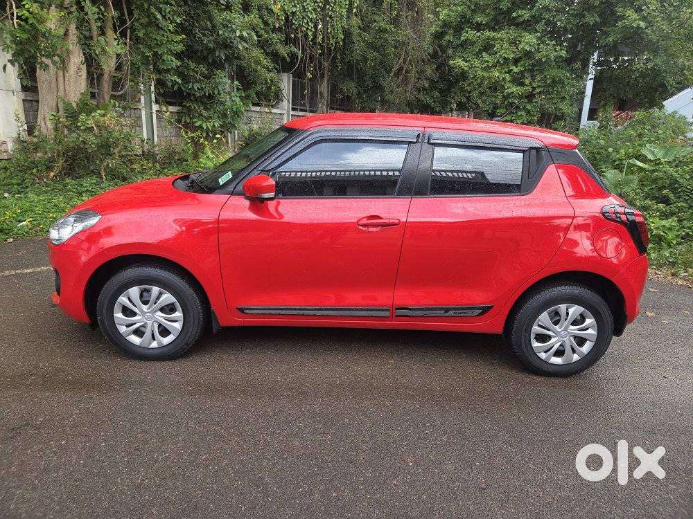 Maruti Suzuki Swift Vxi + Manual, 2024, Petrol