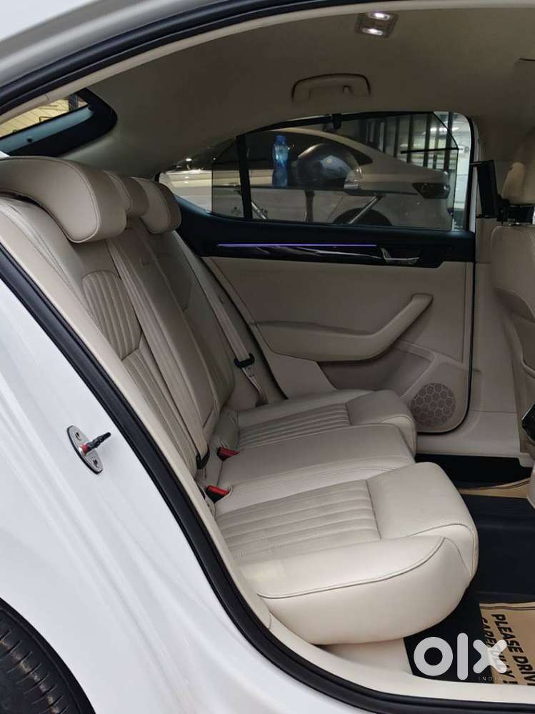 Skoda Superb L&k 1.8 Tsi At, 2019, Petrol