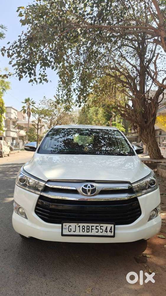 Toyota Innova Crysta 2.8z Automatic, 2016, Diesel