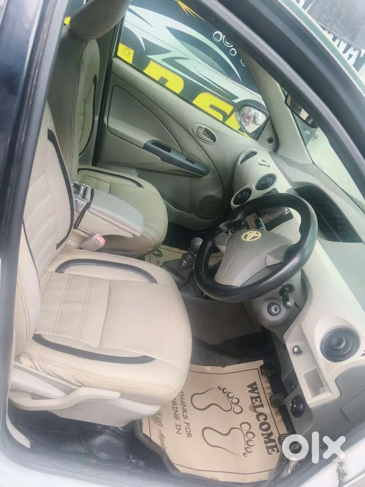 Toyota Etios Liva 2015