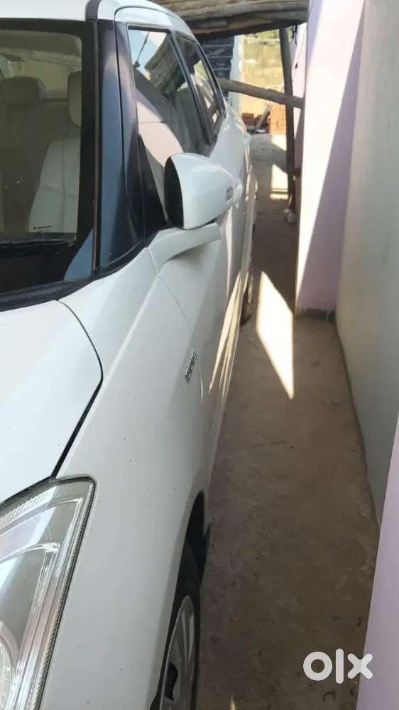 Maruti Suzuki Dzire 2015