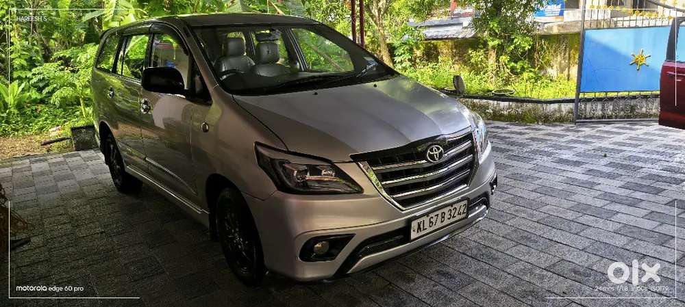 Toyota Innova 2.5 V 2010