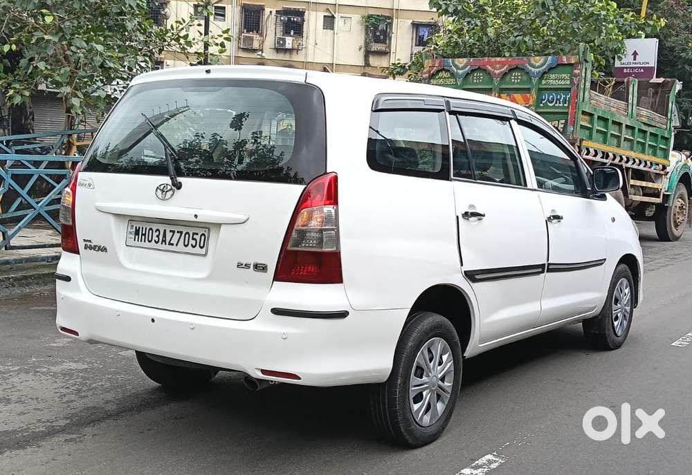 Toyota Innova 2.5 G (diesel) 8 Seater, 2011, Diesel