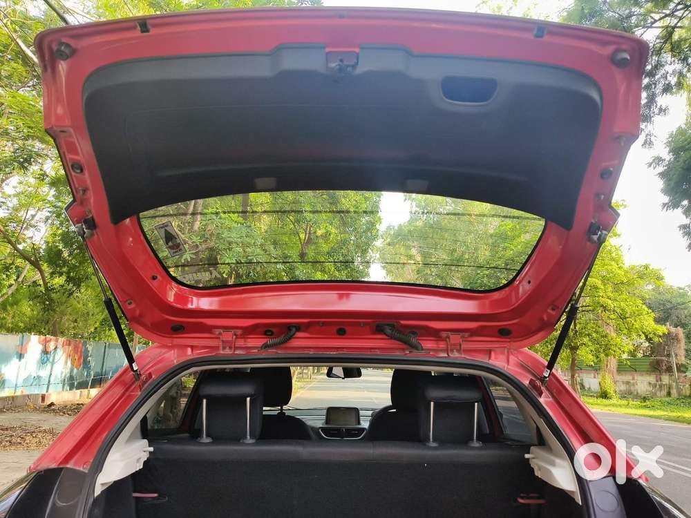 Tata Altroz Xz, 2020, Petrol
