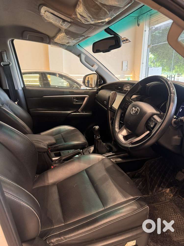 Toyota Fortuner [2021-ongoing] 2.8 2wd Diesel Mt, 2022, Diesel