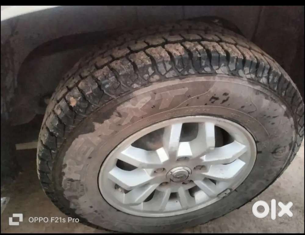 Mahindra Tuv 300 2017 Diesel Automatic