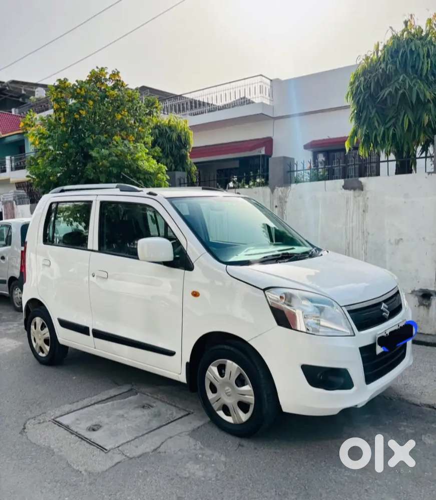 2015/2016 Vxi Petrol  Complete Documents  Center  Loking  All Original