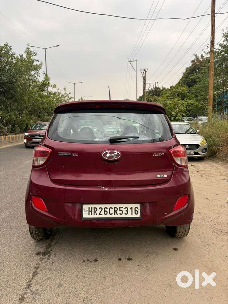Hyundai Grand I10 2015 Top Model Petrol In Showroom Condition