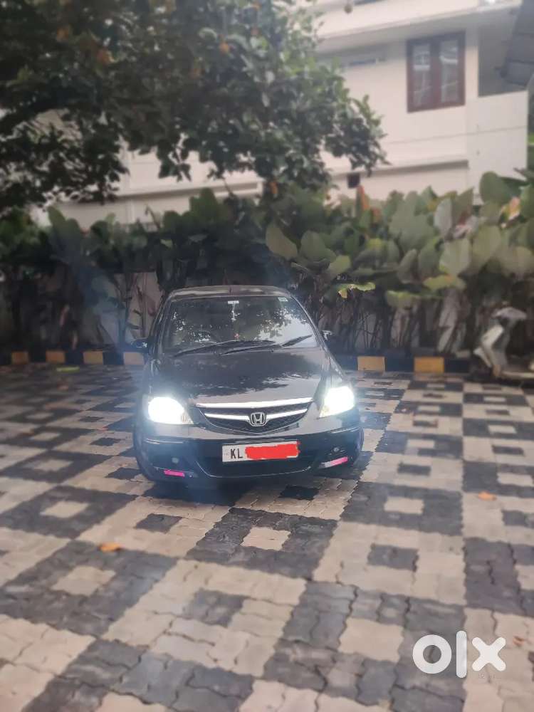 Honda City 25 Km/kg Mileage