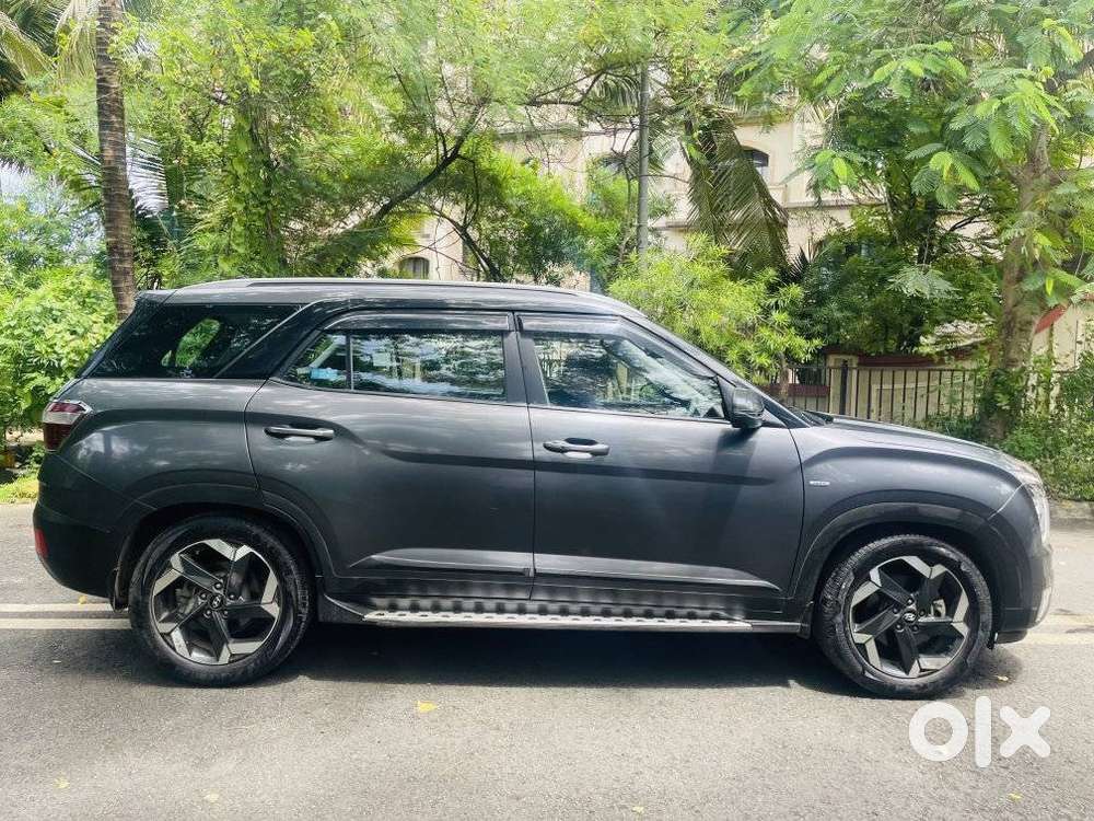 Hyundai Alcazar 2.0 Signature (o) Petrol At 7 Str, 2022, Petrol