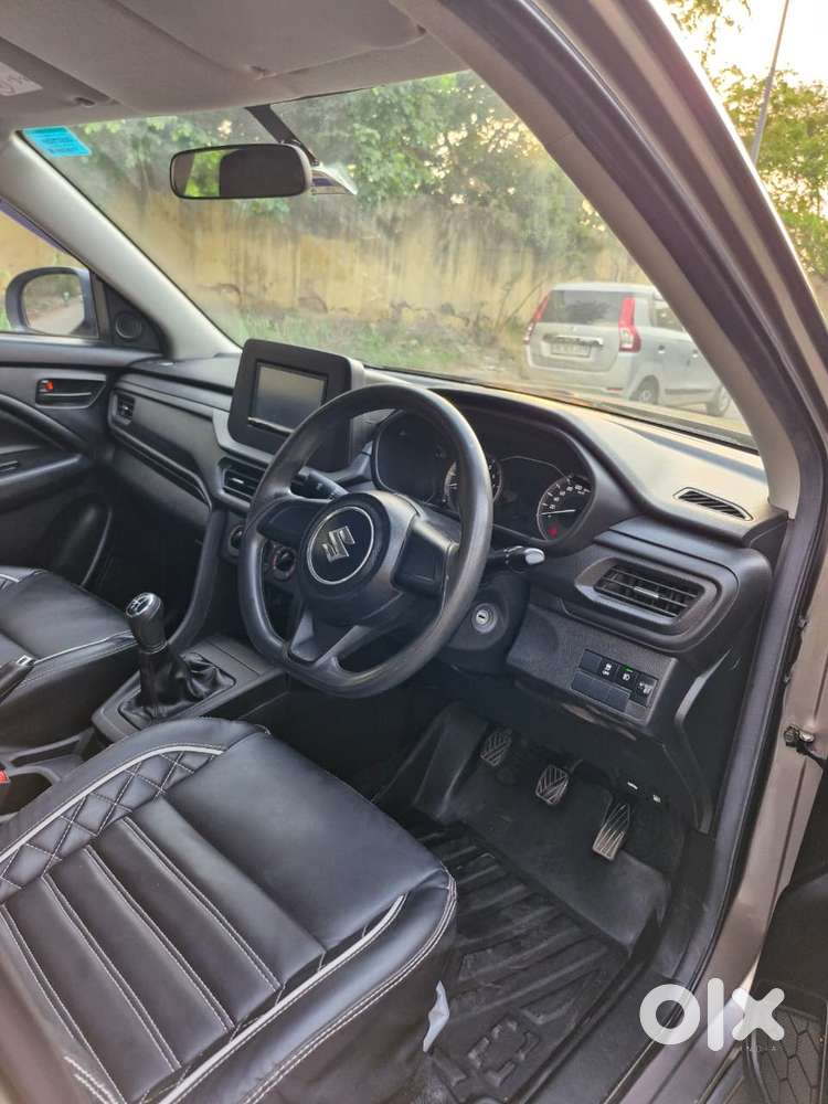 Maruti Suzuki Brezza 1.5 Lxi Smart Hybrid, 2024, Petrol