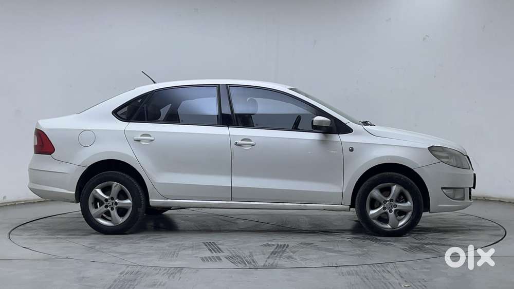 Skoda Rapid Ultima 1.6 Tdi Elegance, 2014, Diesel