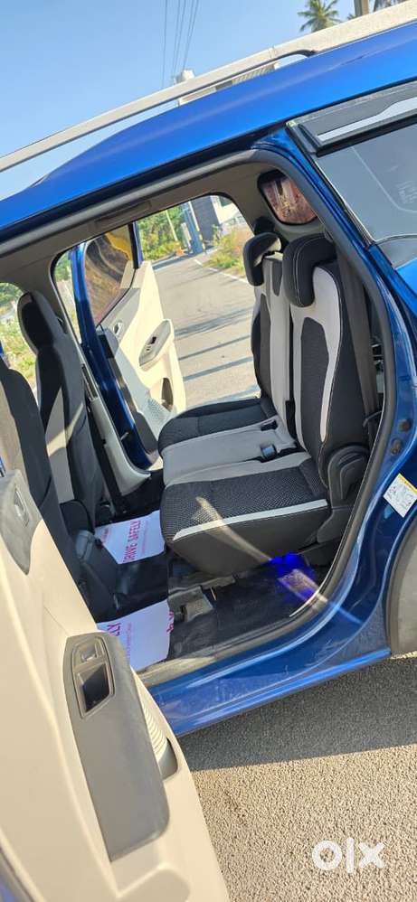 Renault Triber Rxz Easy-r Amt, 2022, Petrol