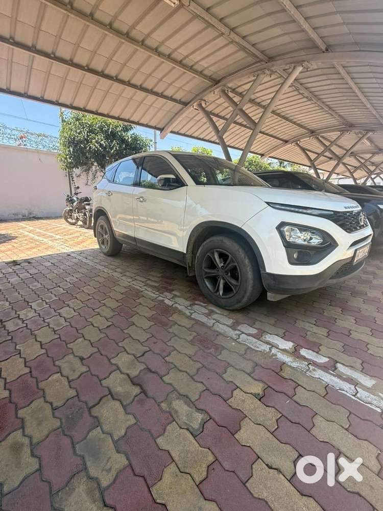 Tata Harrier 2020 Diesel Well Maintained Car With Sunroof