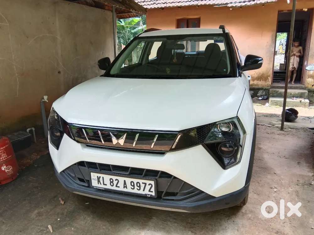 Mahindra Xuv 3xo Petrol 2025