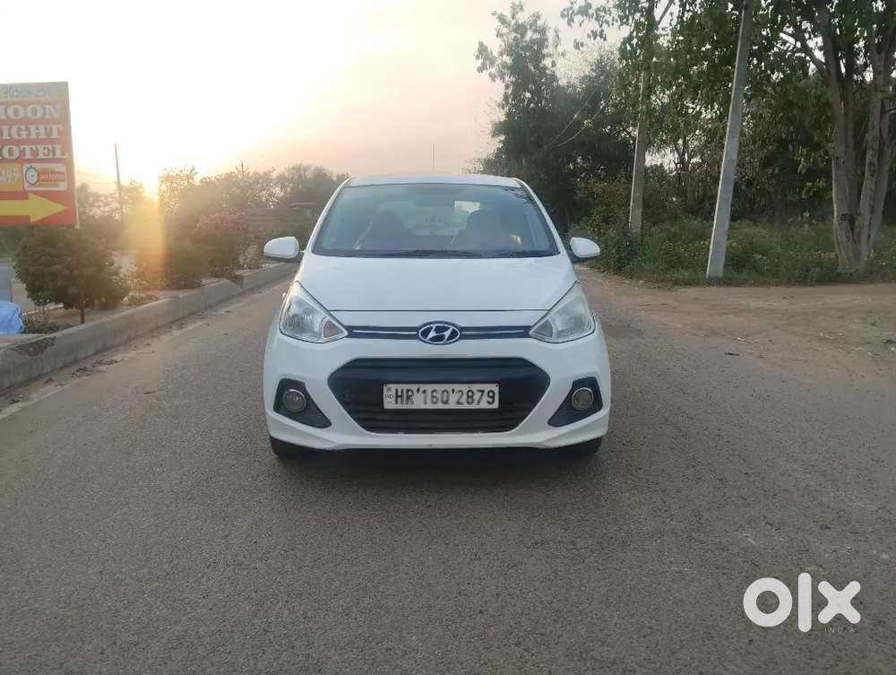 Hyundai Grand I10 2015 Diesel 72000 Km Driven