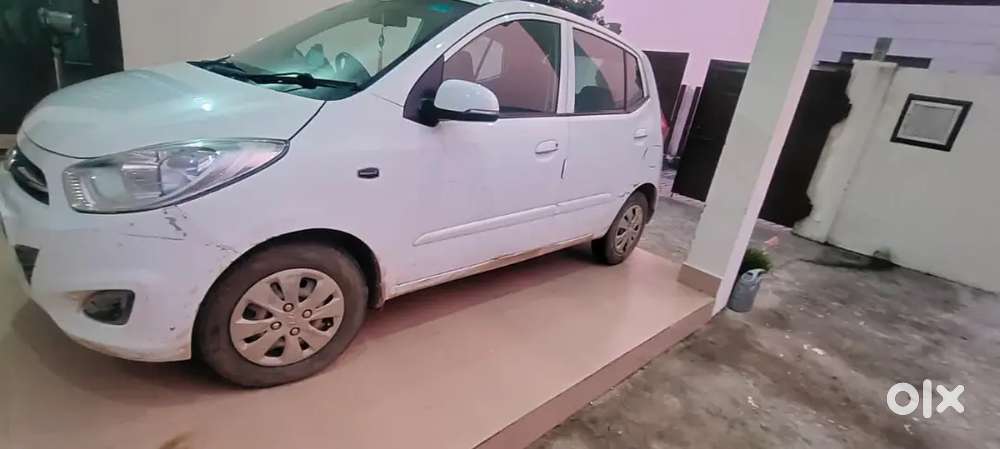 Hyundai I10 Sportz 2012 Petrol