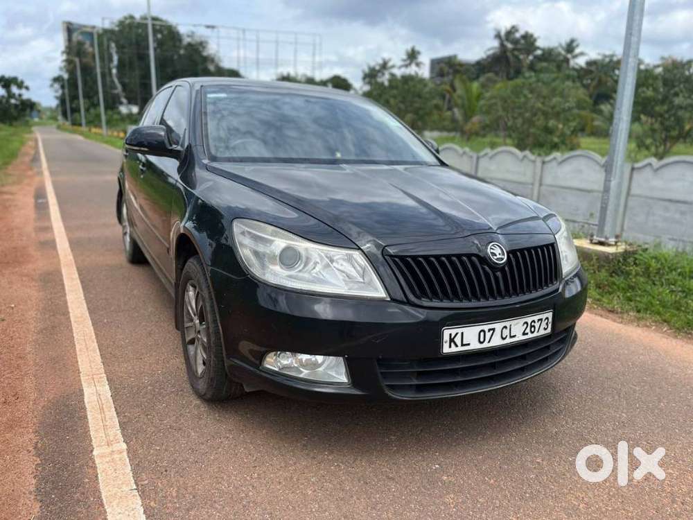 Skoda Laura 1.8 Tsi Ambiente, 2012, Petrol