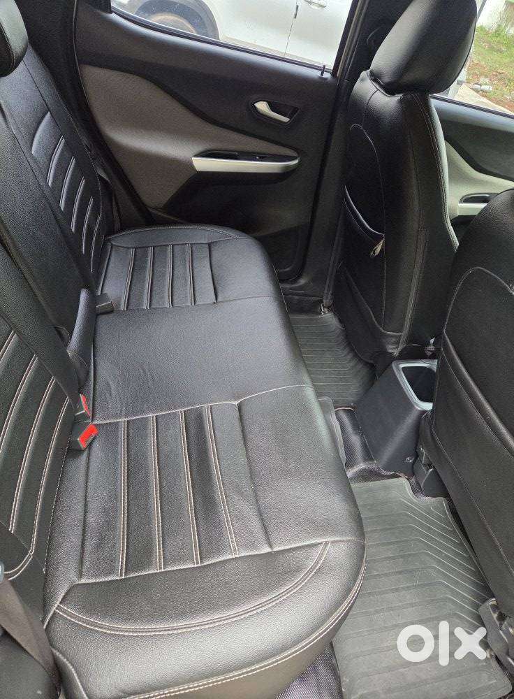 Nissan Magnite 1.0 Xv, 2022, Petrol