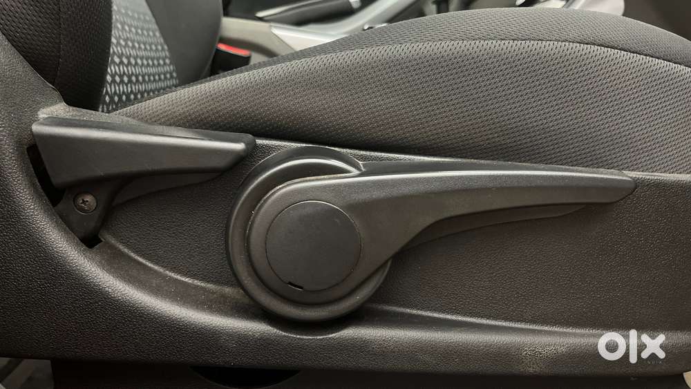 Tata Nexon 1.2 Revotron Xz Plus, 2018, Petrol