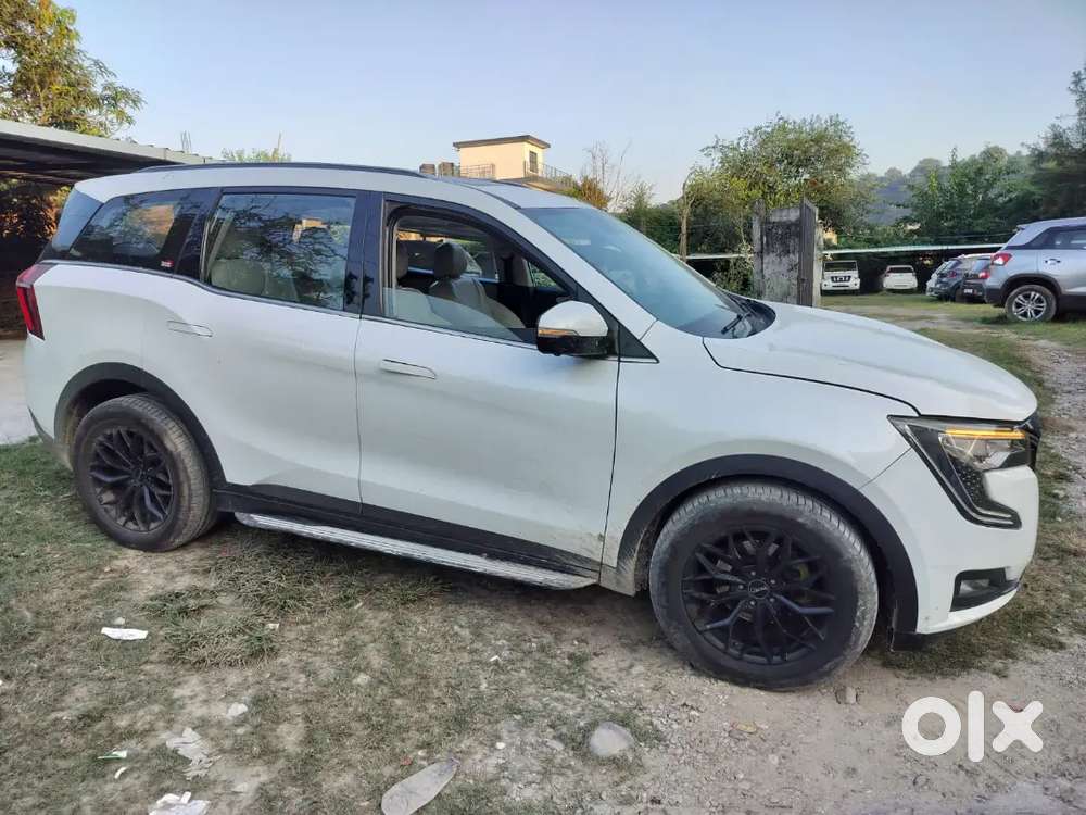 Mahindra Xuv700 Ax7 2022