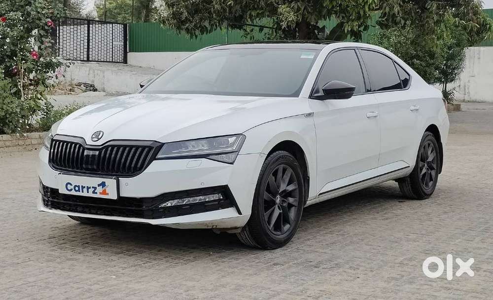Skoda Superb 2.0 Sportline Tsi At, 2023, Petrol