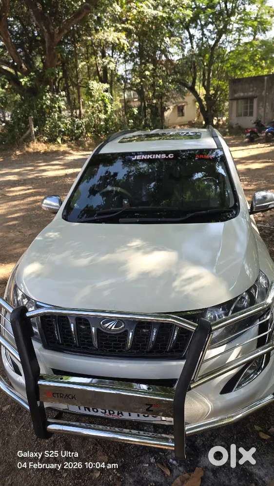 Mahindra Xuv500 W10 Sunroof Top End Model 2015 Diesel 167000 Km Driven