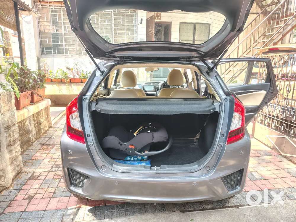 Honda Jazz Automatic Top End 2018 Petrol 33000 Km Driven