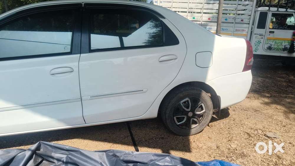 Toyota Petrol Manual 2012
