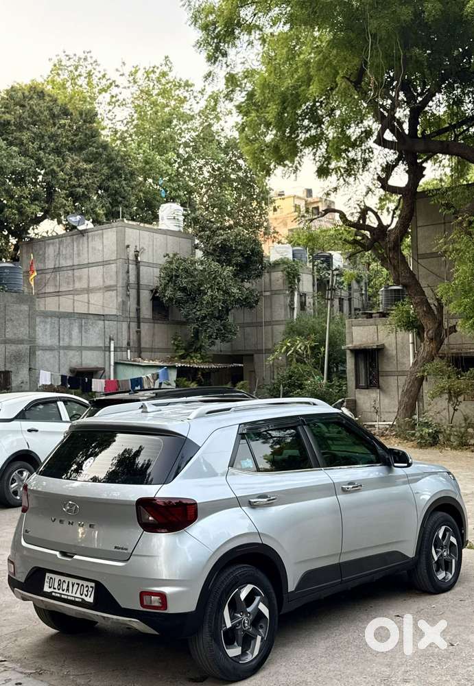 Hyundai Venue 1.0 Sx (o) Turbo Dct, 2019, Petrol