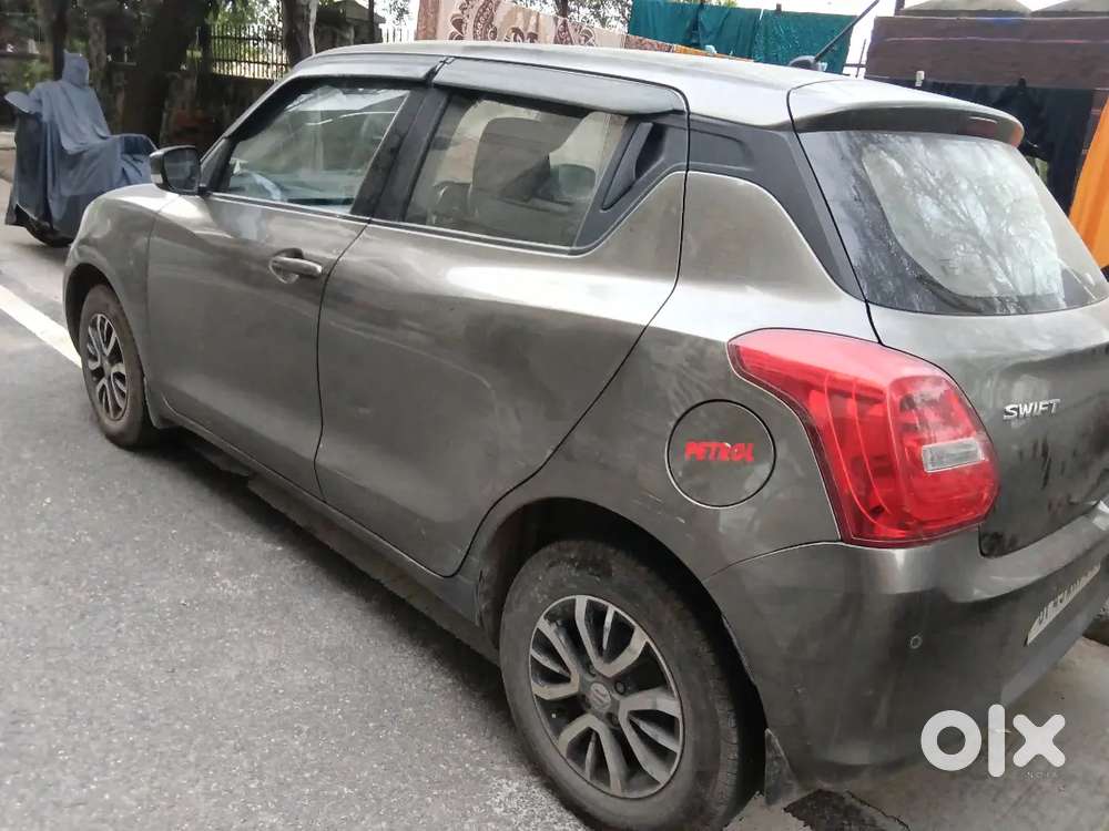 Swift 2022 Maruti Suzuki Lxi 1st Owner