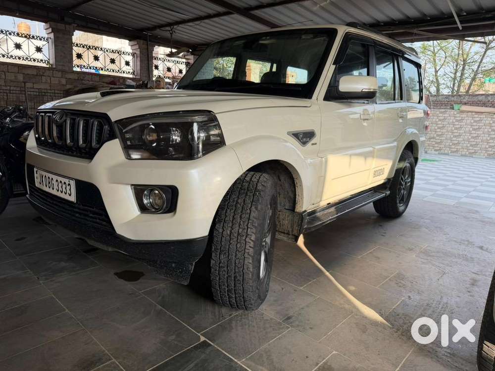 Mahindra Scorpio  S11 2017 Diesel 137000 Km Driven