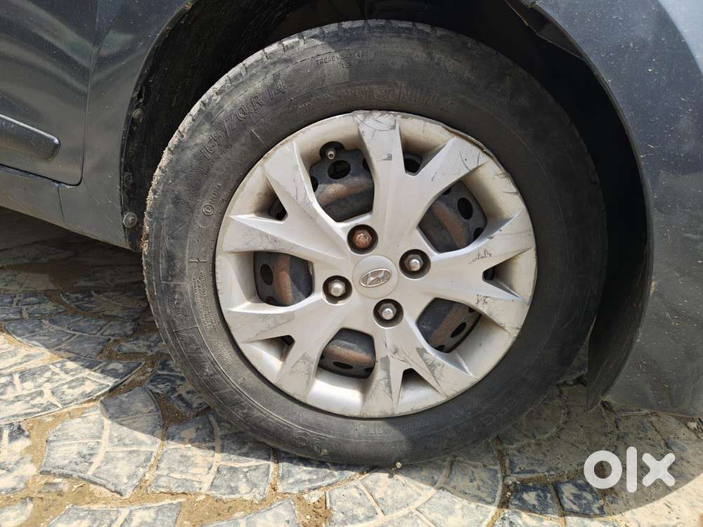 Hyundai Grand I10 Sportz, 2016, Petrol
