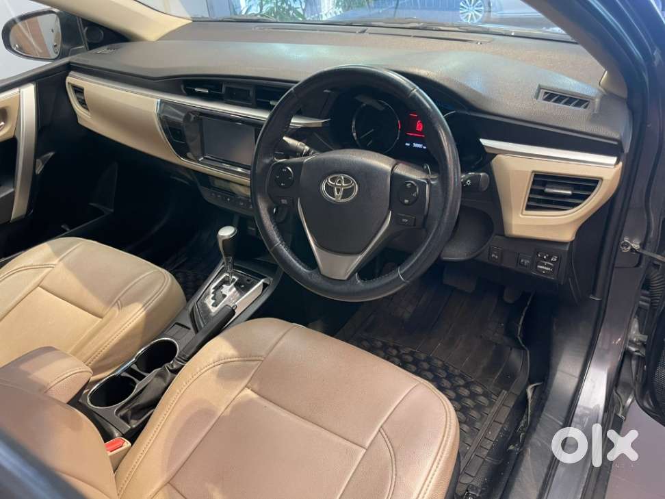 Toyota Corolla Altis [2014-2017] 1.8 G Cvt, 2015, Petrol